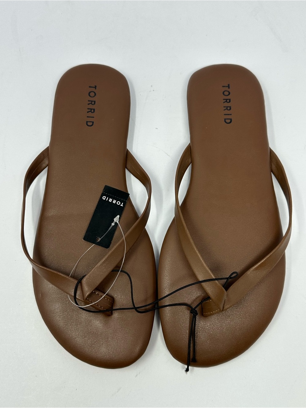 NEW! Torrid Sunnie Flip Flops Sz 8.5” Brown Sandal Shoes Extra Wide Cushioned P5 - Picture 2 of 4